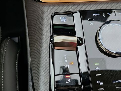 Used 2025 BMW X3 xDrive30i w/ Premium Package image 20