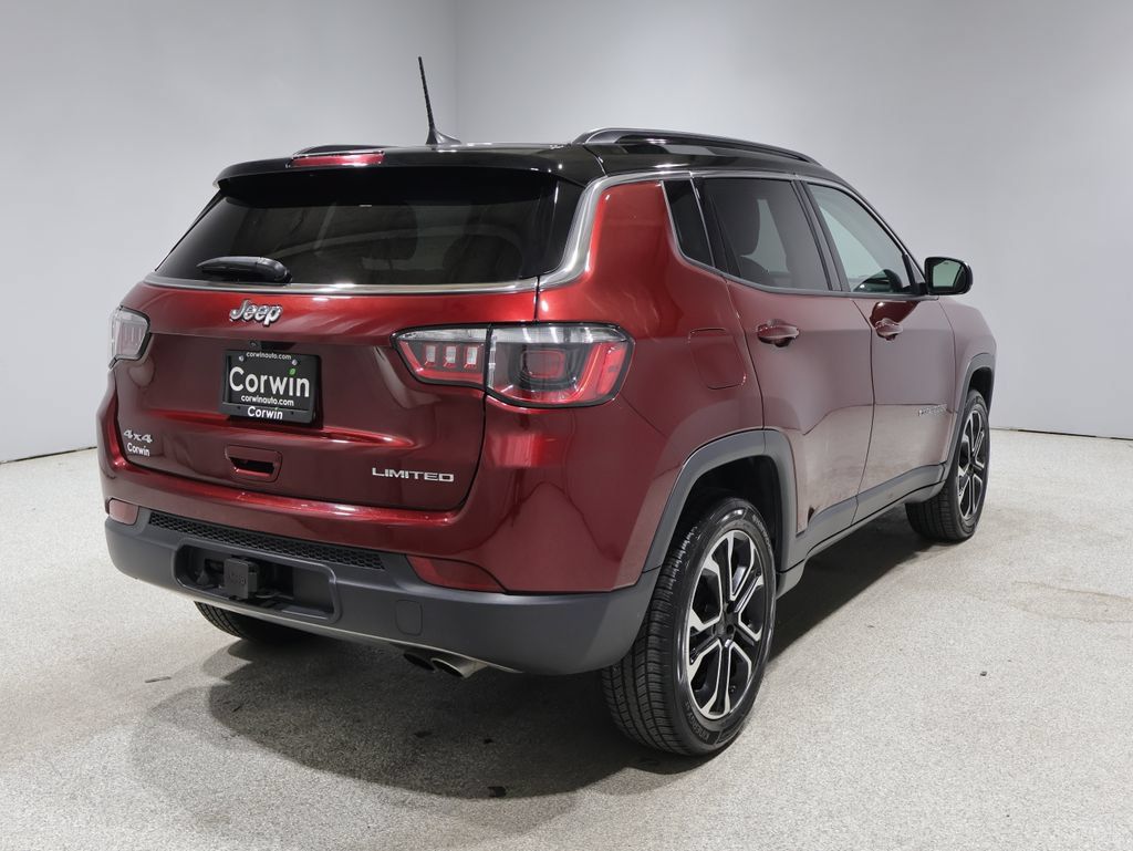 Certified 2022 Jeep Compass Limited AWD/4WD image 3