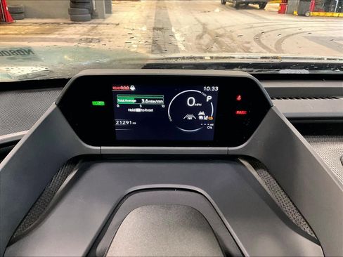 Used 2024 Toyota bZ4X XLE w/ Weather Package image 25