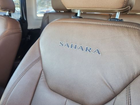 Used 2016 Jeep Wrangler Unlimited Sahara w/ Mopar Chrome Edition Group image 24