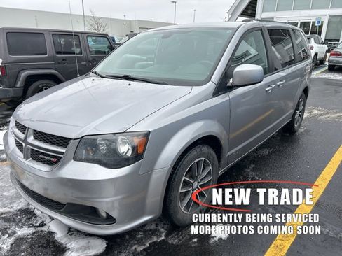 Used 2019 Dodge Grand Caravan GT image 1