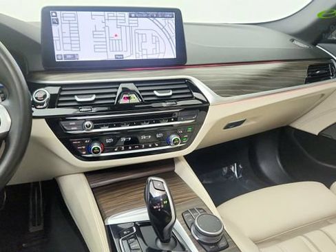 Used 2023 BMW 530i w/ M Sport Package RWD image 45