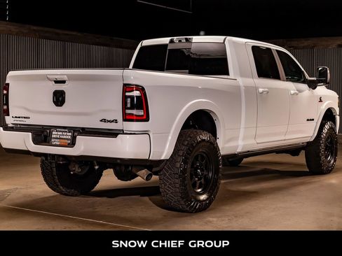 Used 2023 RAM 3500 Limited image 10