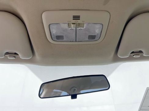 Used 2015 Toyota Corolla LE image 20