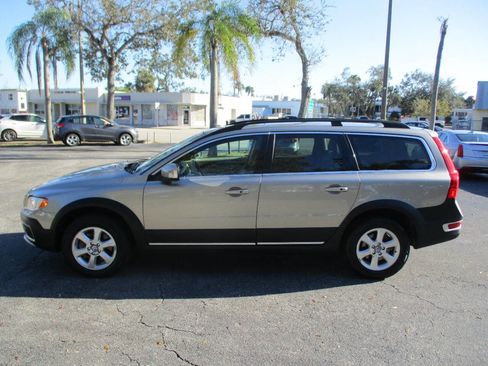 Used 2013 Volvo XC70 3.2 image 5