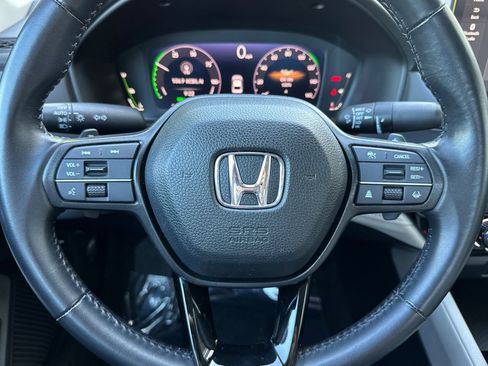 Used 2024 Honda Accord EX-L image 17