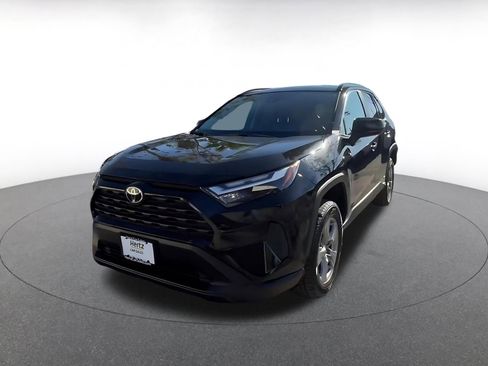 Used 2025 Toyota RAV4 LE image 7