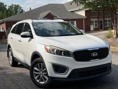 Used 2016 Kia Sorento FWD w/ LX Convenience Package image 8