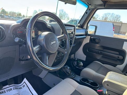 Used 2007 Jeep Wrangler X AWD/4WD image 10