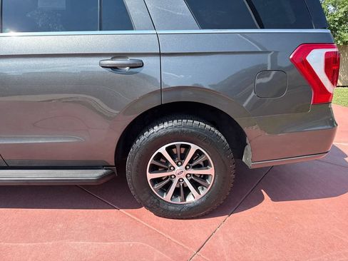 Used 2020 Ford Expedition XLT AWD/4WD image 36