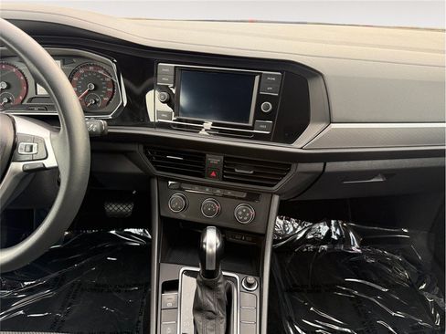 Used 2020 Volkswagen Jetta S w/ Driver Assistance Package FWD image 12