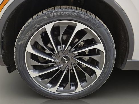 Used 2023 Lincoln Aviator Reserve w/ Equipment Group 201A AWD/4WD image 25