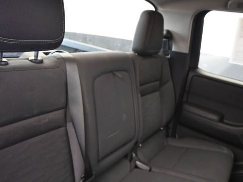 Used 2022 Nissan Frontier SV RWD image 14