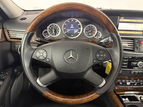 Used 2011 Mercedes-Benz E 350 4MATIC Sedan image 33