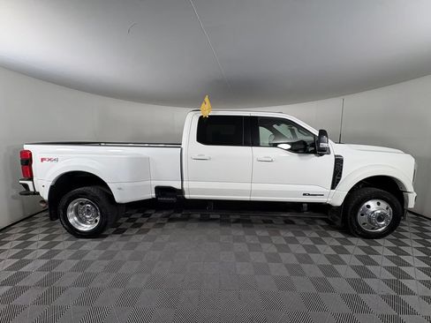 Used 2026 Ford F450 Platinum w/ FX4 Off-Road Package AWD/4WD image 6