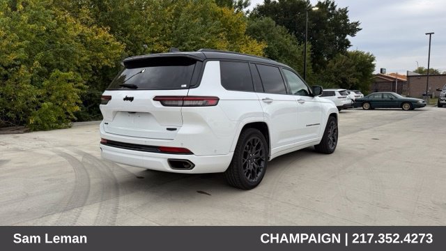 Used 2025 Jeep Grand Cherokee L Summit w/ Obsidian Package AWD/4WD image 3