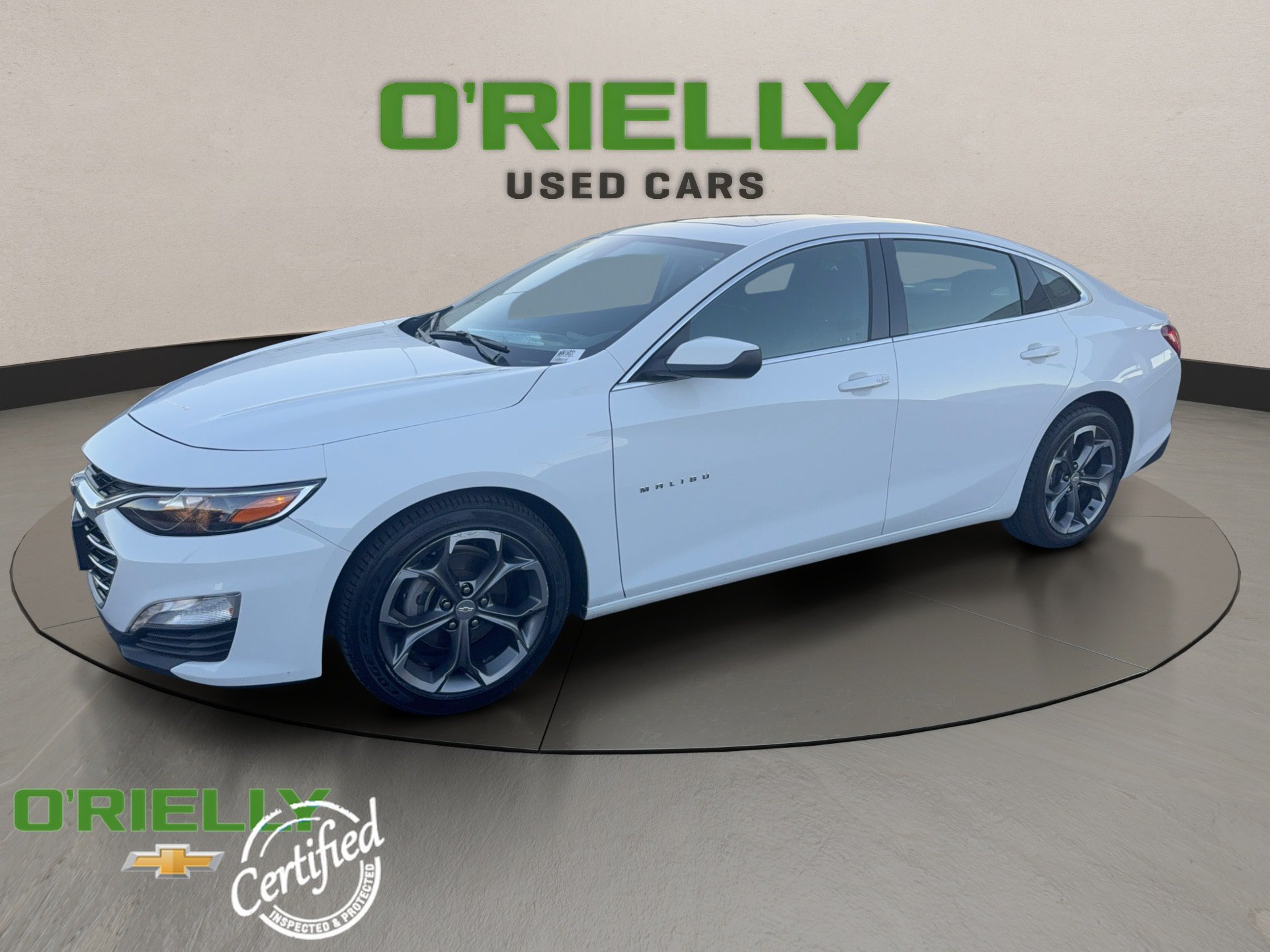 Used 2024 Chevrolet Malibu LT FWD image 2