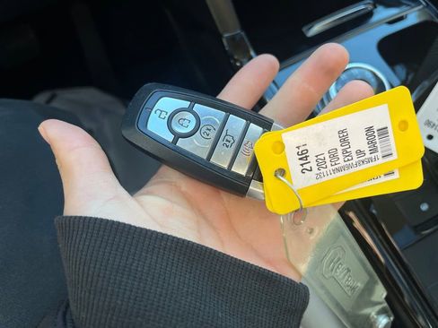 Used 2021 Ford Explorer Limited w/ Hybrid Equipment Group 310A image 30