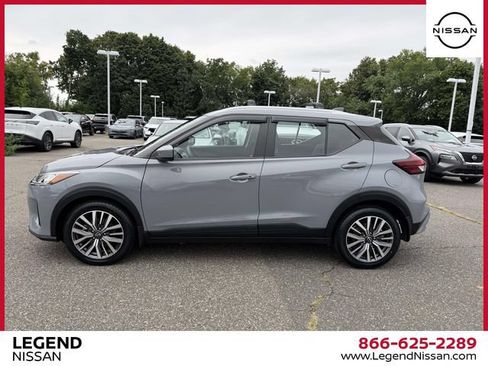 Certified 2024 Nissan Kicks SV w/ Interior Electronics Package FWD image 7