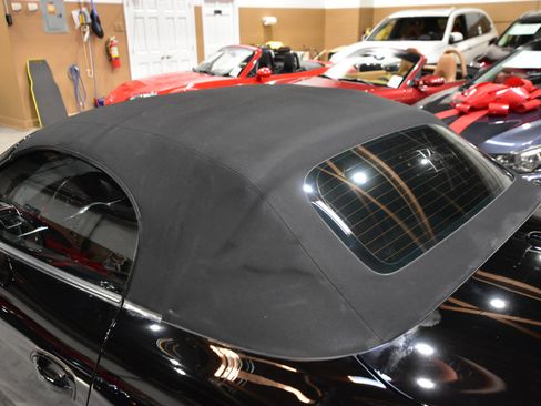 Used 2016 Porsche Boxster image 13