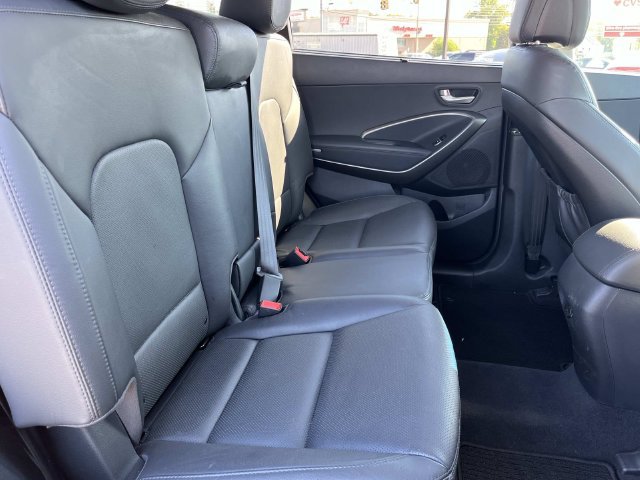 Used 2017 Hyundai Santa Fe SE w/ SE Premium Package 02 AWD/4WD image 21