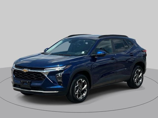 Used 2024 Chevrolet Trax LT w/ Driver Confidence Package FWD image 8