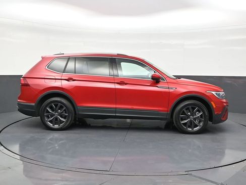 Used 2023 Volkswagen Tiguan SE image 6