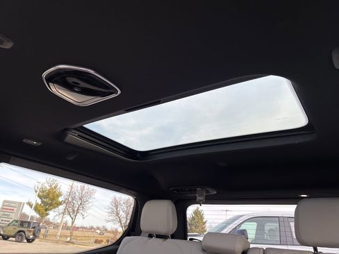 New 2026 Jeep Grand Wagoneer Summit AWD/4WD image 51