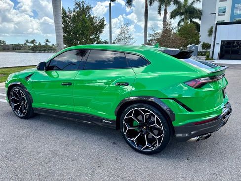 Used 2024 Lamborghini Urus Performante AWD/4WD image 9
