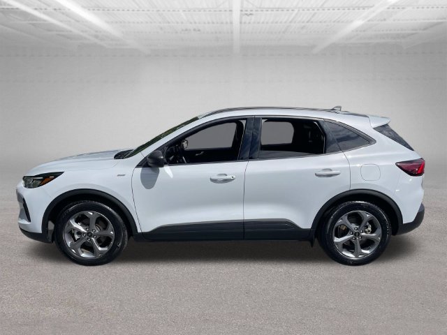 Used 2025 Ford Escape ST-Line FWD image 10