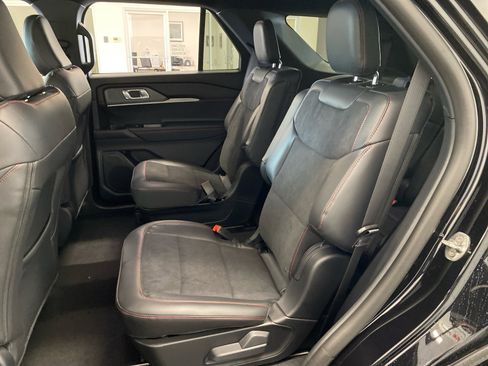 New 2026 Ford Explorer ST AWD/4WD image 17