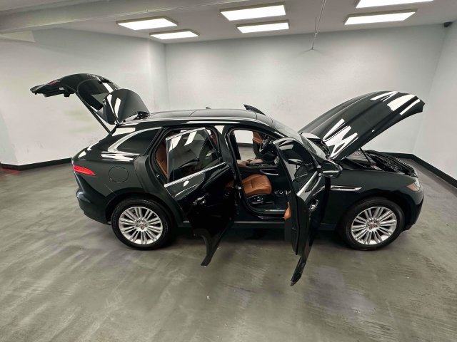 Used 2019 Jaguar F-PACE Portfolio AWD/4WD image 15