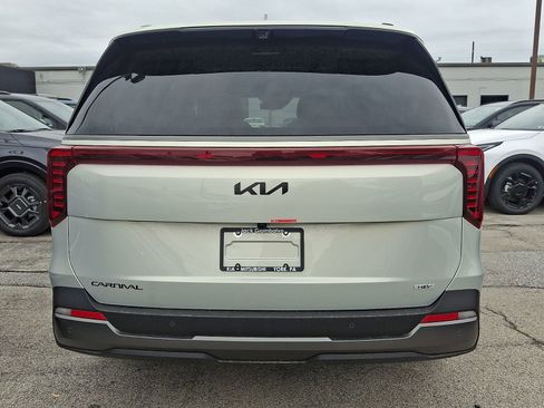 New 2026 Kia Carnival SX Prestige FWD image 6