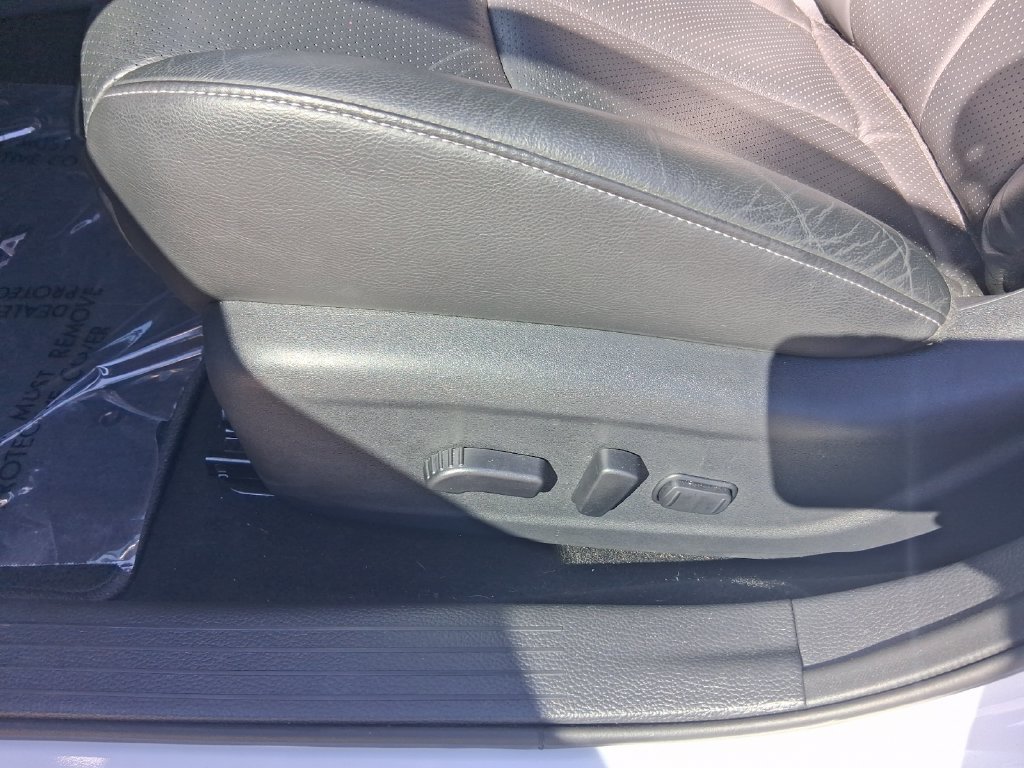 Used 2018 Nissan Sentra SL FWD image 13
