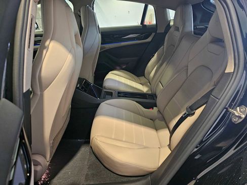 New 2025 Porsche Panamera 4 image 18