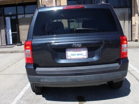 Used 2015 Jeep Patriot Sport w/ Power Value Group image 7