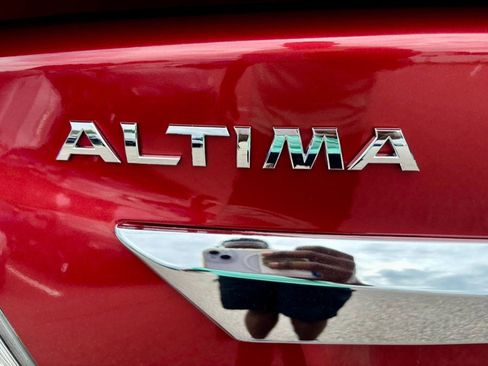 Used 2015 Nissan Altima 3.5 SL FWD image 31