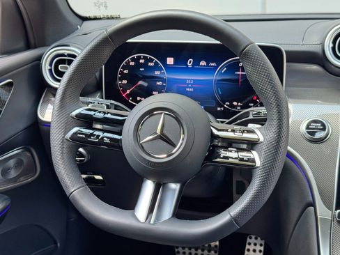 Used 2025 Mercedes-Benz GLC 350e 4MATIC w/ AMG Line image 23