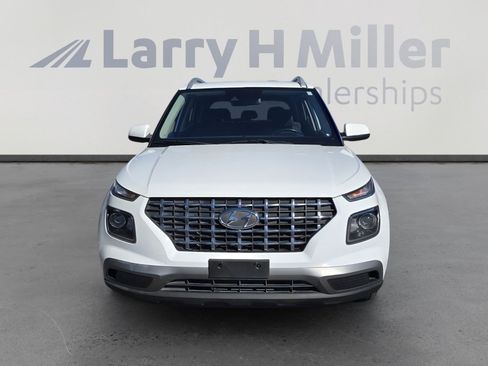 Used 2020 Hyundai Venue SEL w/ Convenience Package image 8
