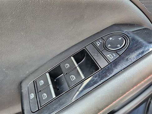 Used 2024 MAZDA MAZDA3 s image 32