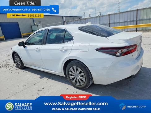 Used 2022 Toyota Camry LE FWD image 3
