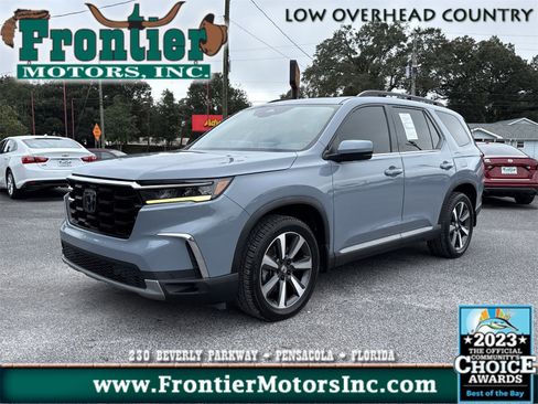 Used 2023 Honda Pilot Touring image 1