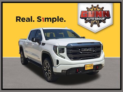 Certified 2022 GMC Sierra 1500 AT4 w/ AT4 Premium Package AWD/4WD image 1