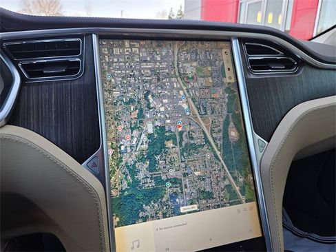 Used 2013 Tesla Model S image 27