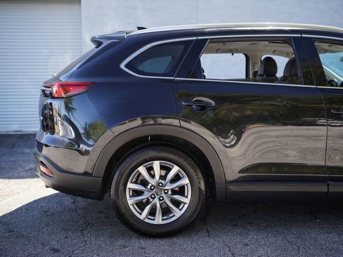 Used 2019 MAZDA CX-9 Touring w/ Touring Premium Package image 16