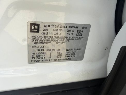 Used 2019 Chevrolet Trax LT w/ LT Convenience Package FWD image 16