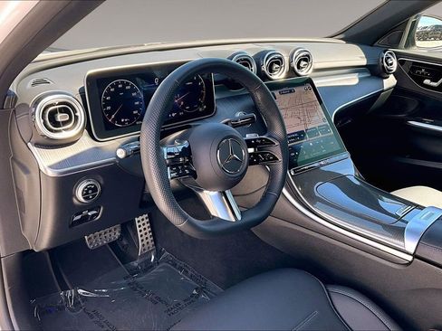 Used 2023 Mercedes-Benz C 300 Sedan image 15