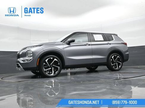 Used 2024 Mitsubishi Outlander SE AWD/4WD image 44