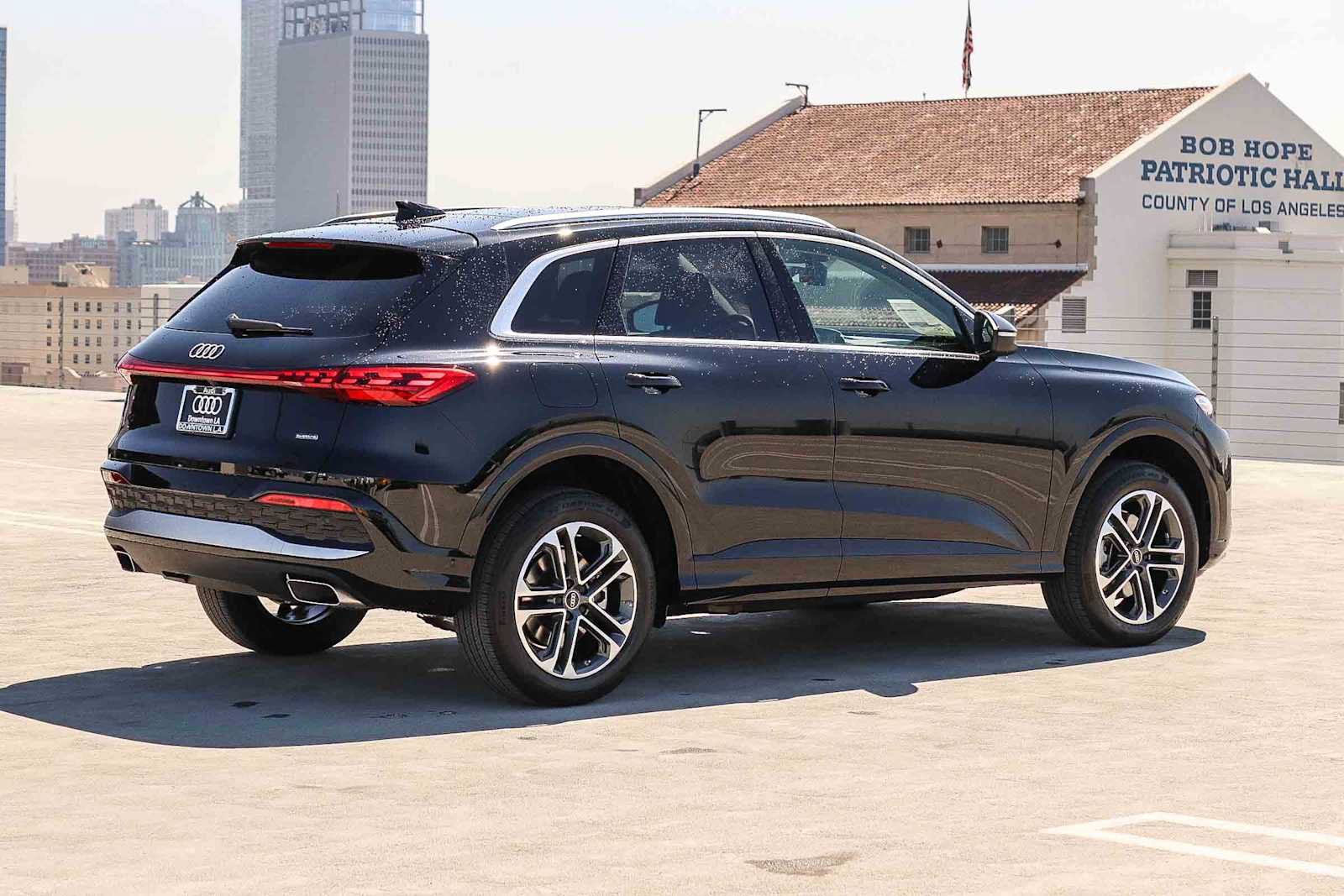 New 2026 Audi Q5 Premium AWD/4WD image 4