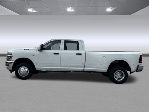 New 2026 RAM 3500 Tradesman w/ Chrome Appearance Group A image 4
